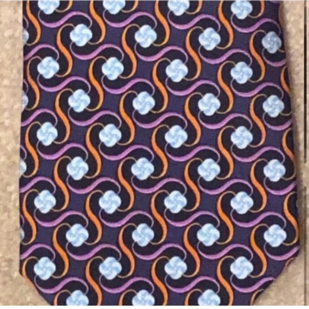 Innocenti for Tom James Tie 100% silk